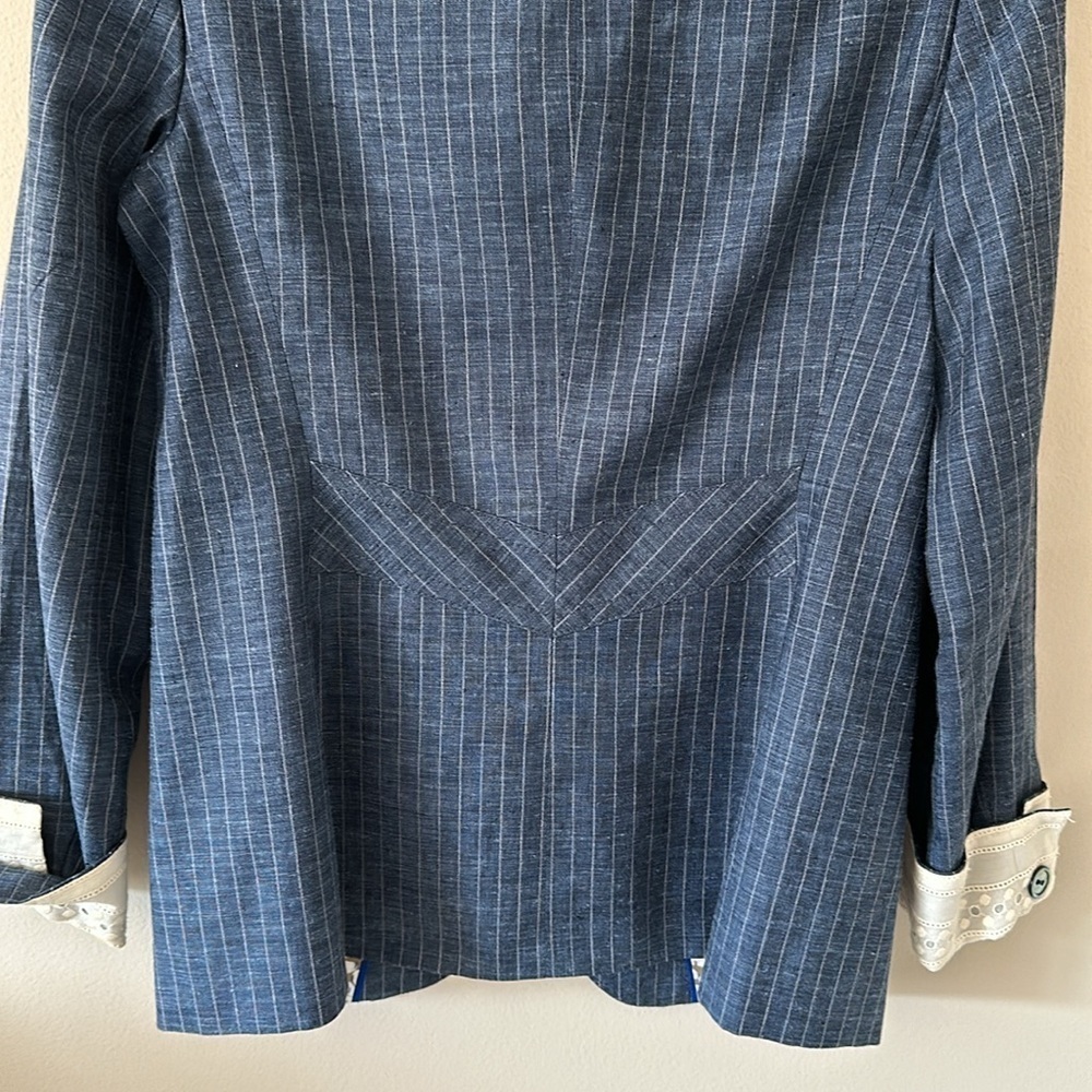 Sonia Bogner Linen/Silk Navy Pinstriped Blazer with Contrasting Cuffs Size 6 - Picture 8 of 13